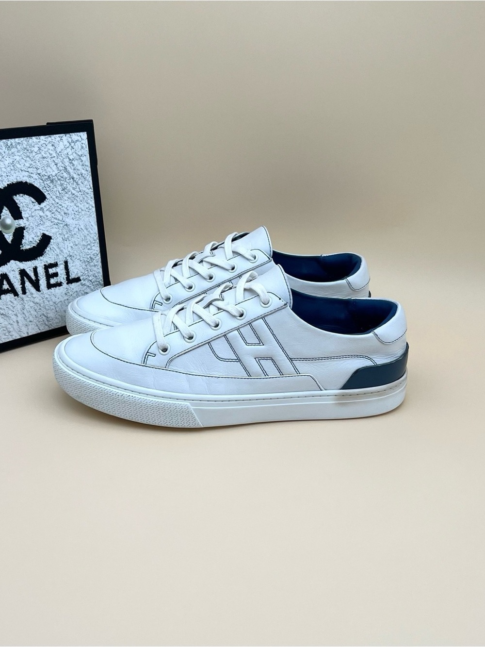 Hermes White Leather Low-Top Sneakers with Navy Accents